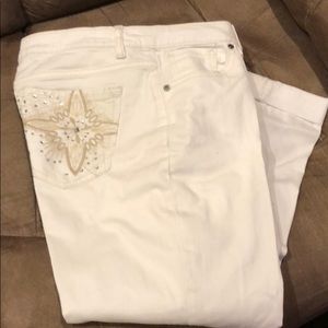 Size 12 Ivory color capris